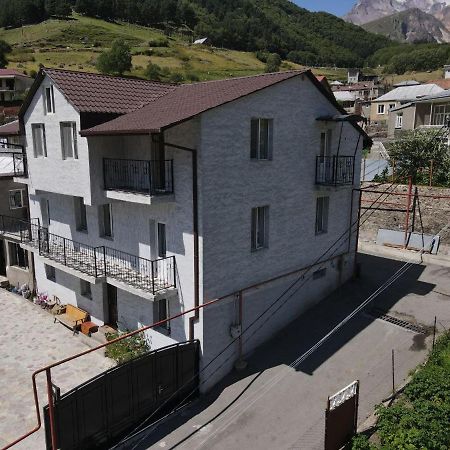 Kazbek View Hostel Казбеги Экстерьер фото