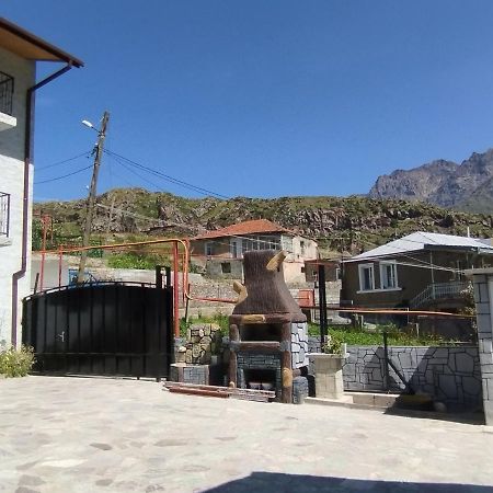 Kazbek View Hostel Казбеги Экстерьер фото