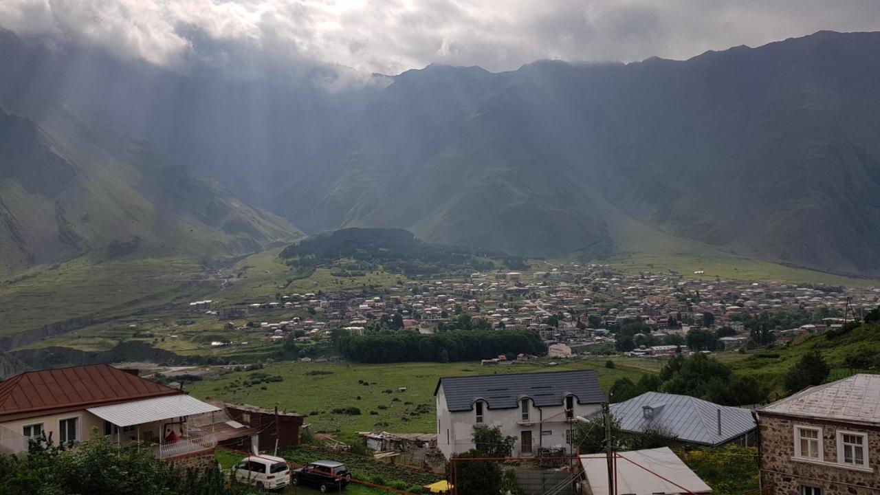Kazbek View Hostel Казбеги Экстерьер фото