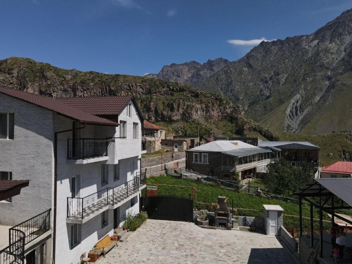 Kazbek View Hostel Казбеги Экстерьер фото
