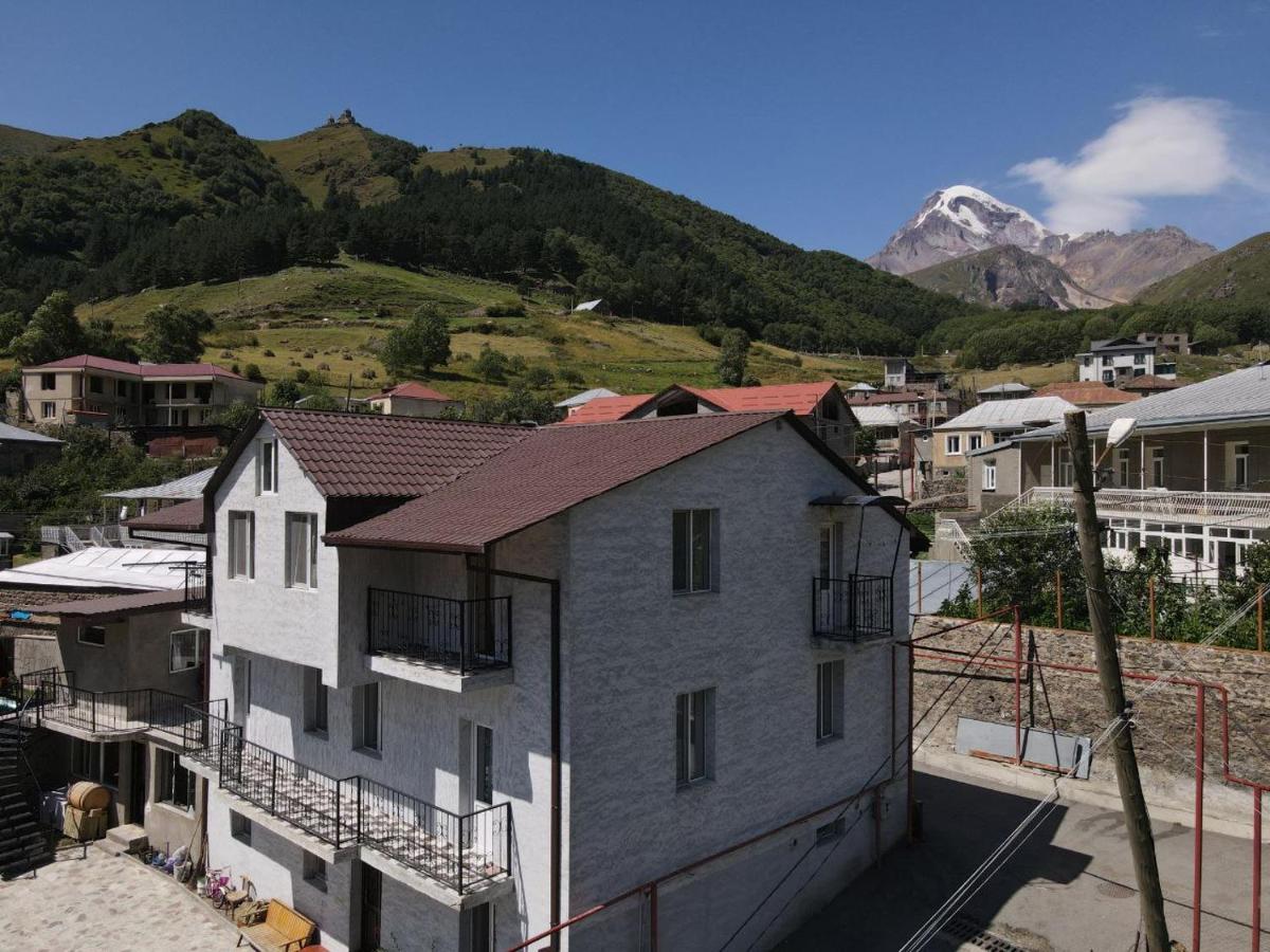 Kazbek View Hostel Казбеги Экстерьер фото