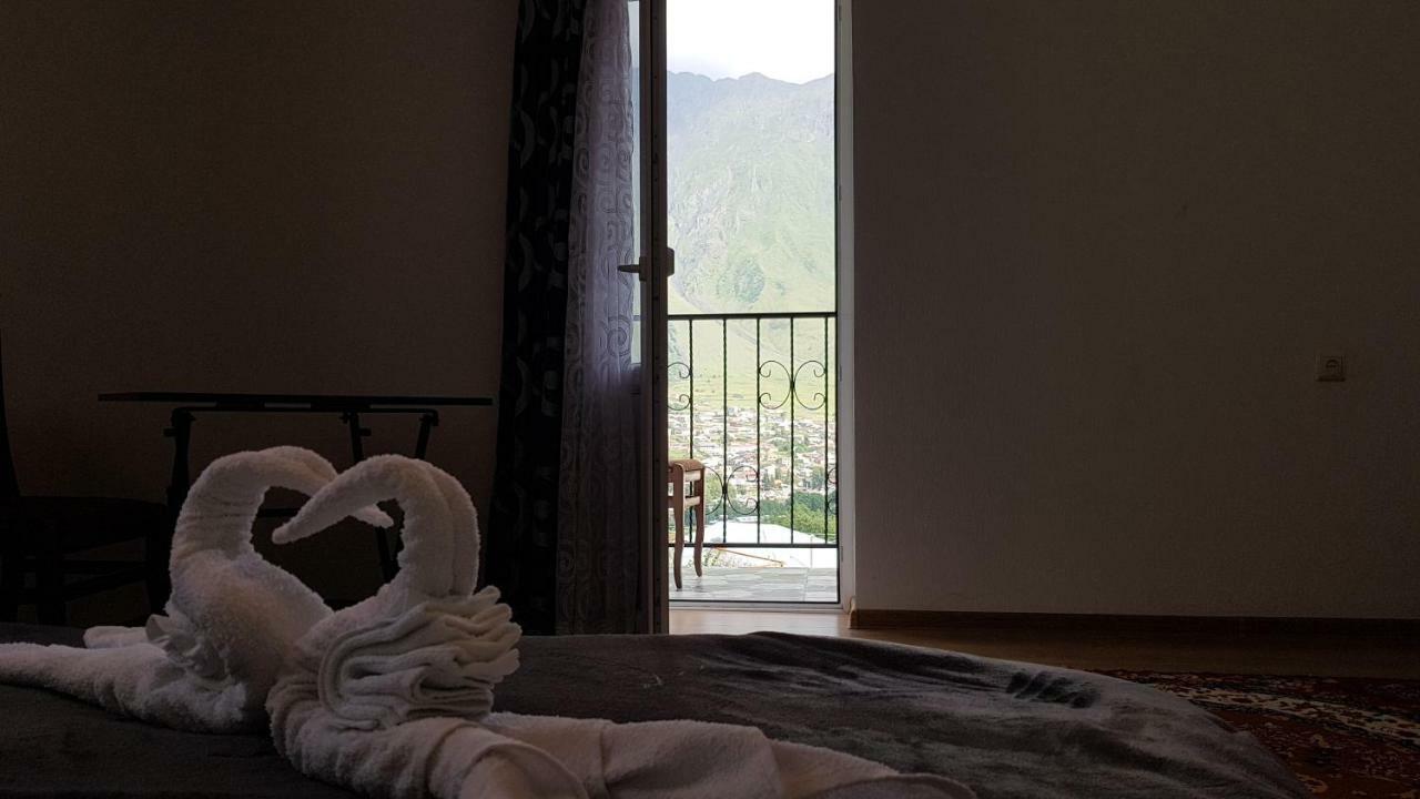 Kazbek View Hostel Казбеги Экстерьер фото
